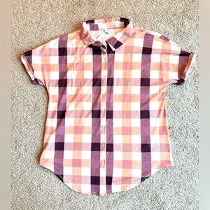 LuLaRoe Charlie Plaid Short Sleeve Button-Up Shirt